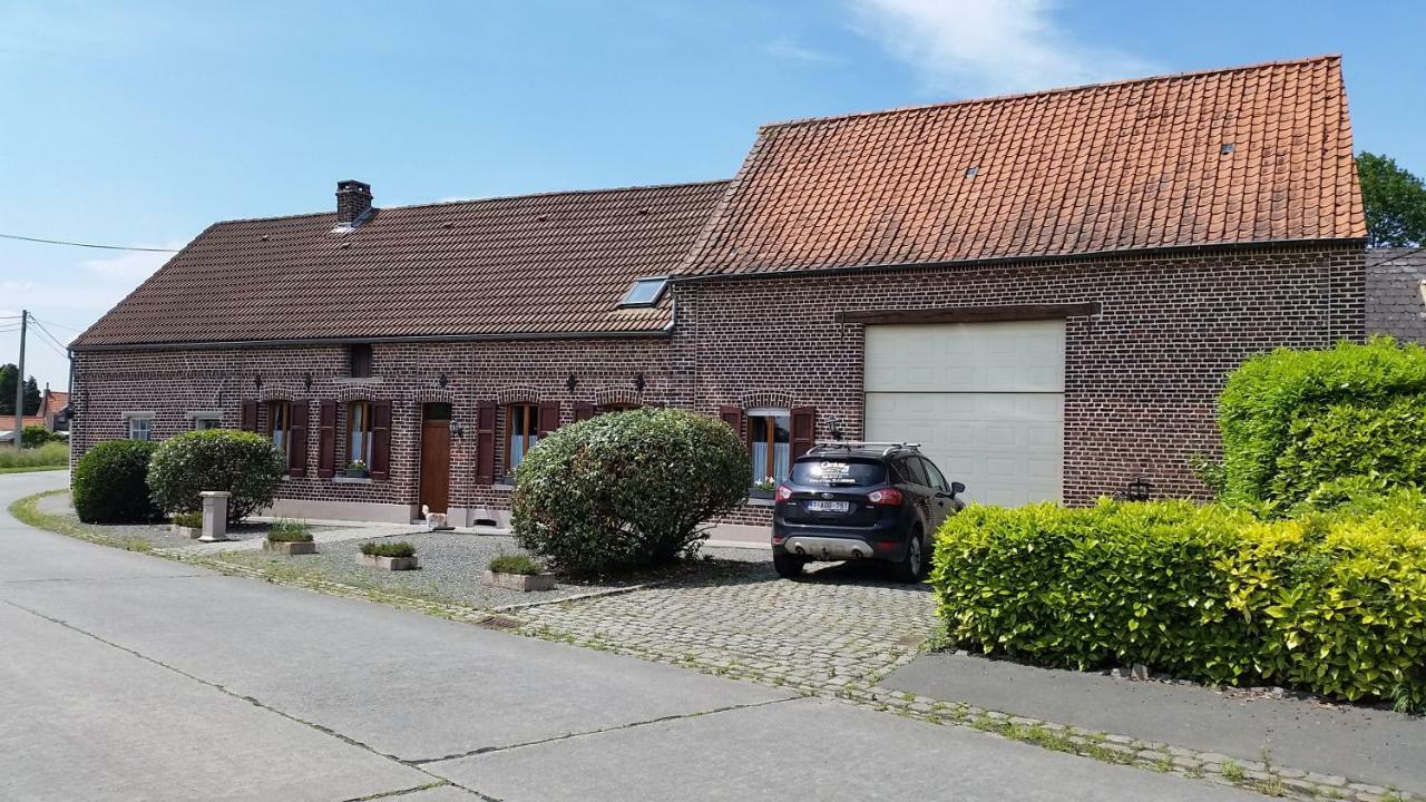 Au Trieu Hotel Wannebecq Zewnętrze zdjęcie