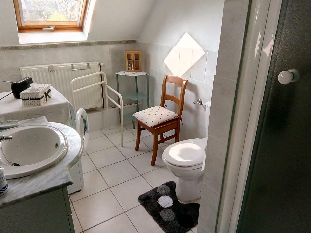 Au Trieu Hotel Wannebecq Zewnętrze zdjęcie